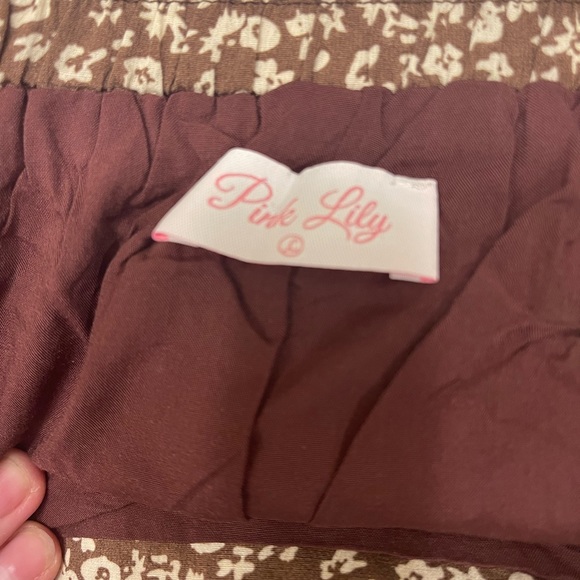 Pink Lily Floral Skirt - Picture 2 of 2